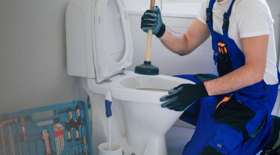 sewer line plumber in Littleton, NH